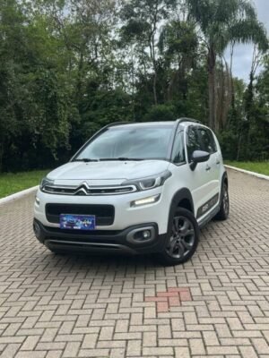 Air Cross Shine 1.6 Flex — conforto e espaço de sobra!Carro completíssimo, e com um design moder